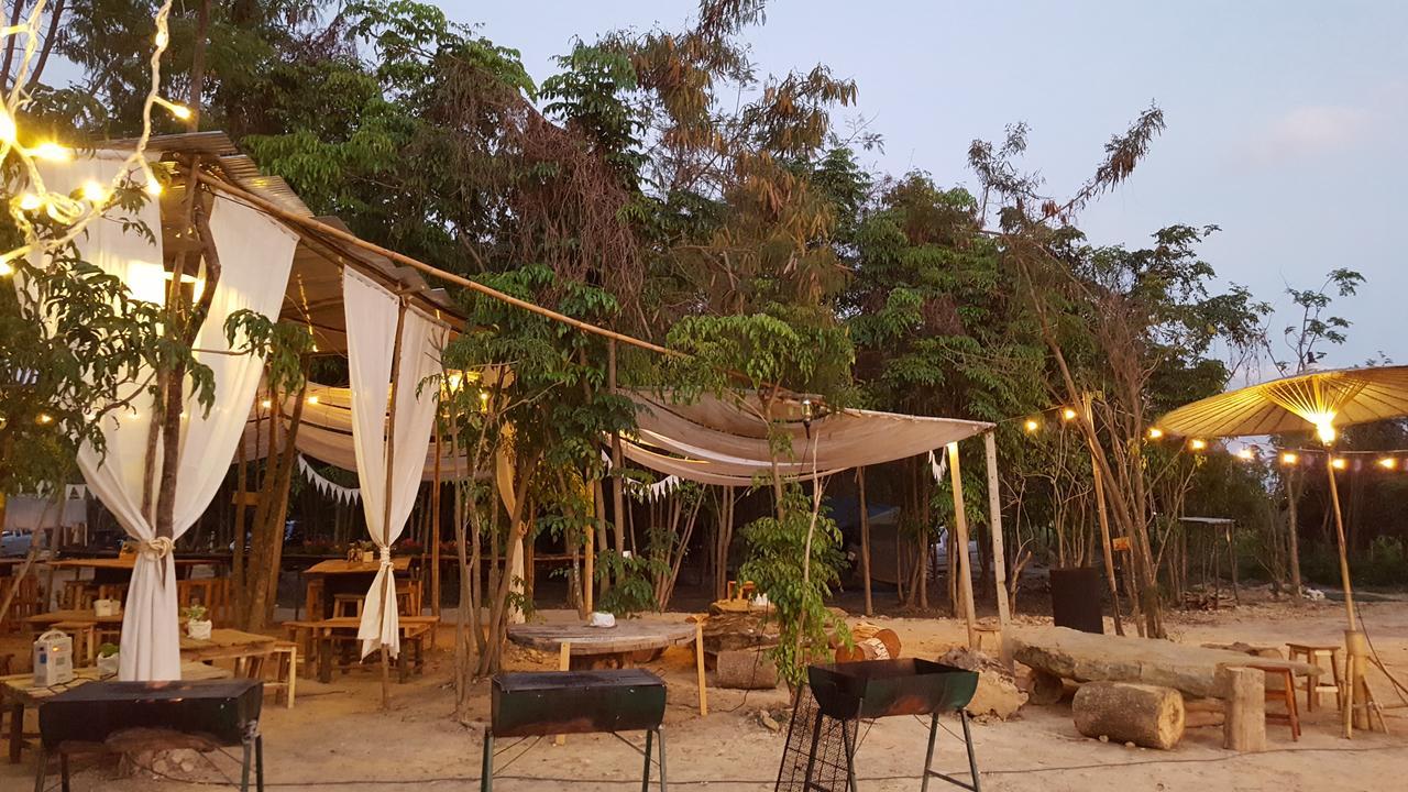 Hotel Camp Story Chiangmai Chiang Mai Esterno foto
