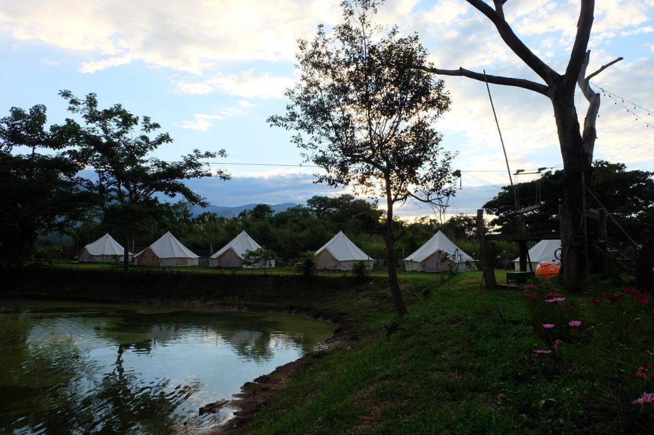 Hotel Camp Story Chiangmai Chiang Mai Esterno foto