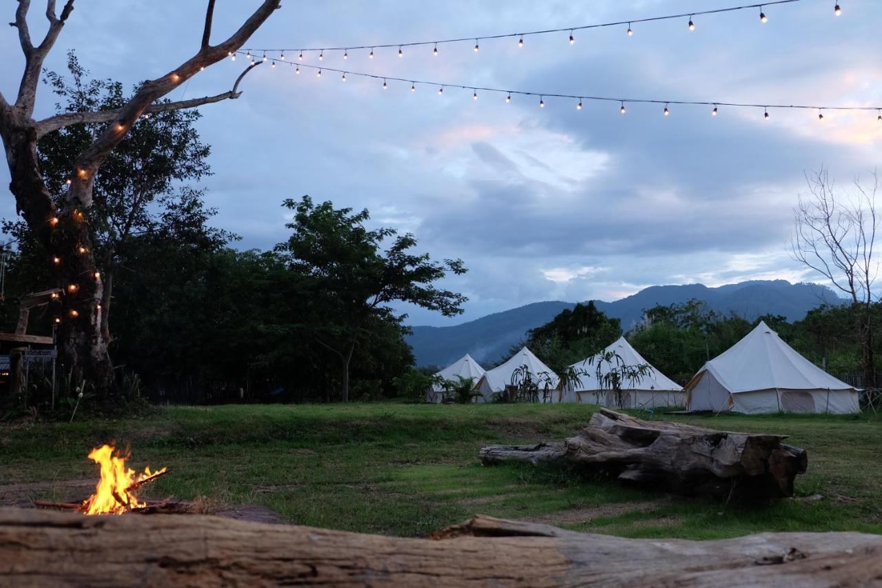 Hotel Camp Story Chiangmai Chiang Mai Esterno foto